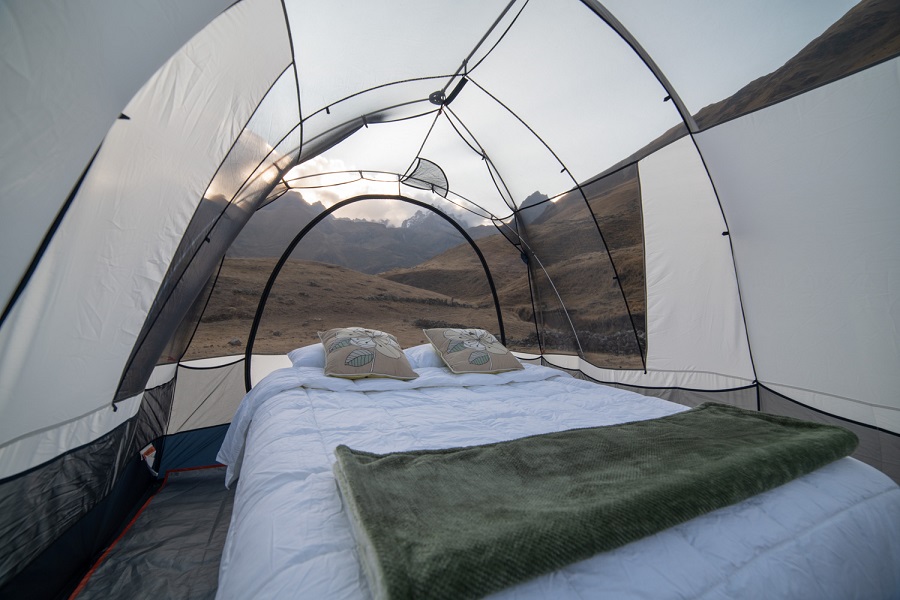 Interior de la carpa